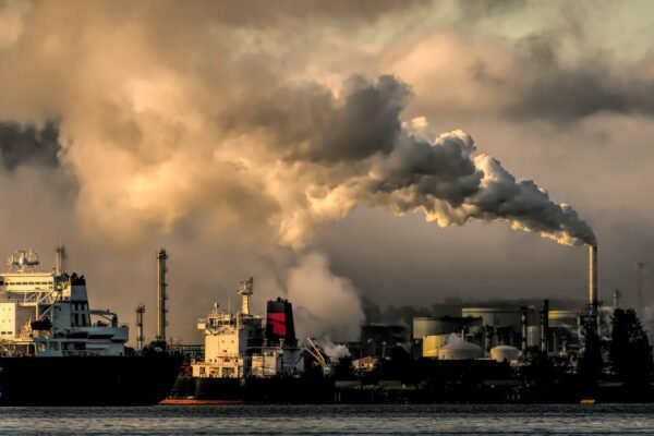 Industrial emissions and air pollution; illustrative image for the CAQM GRAP Stage I explainer