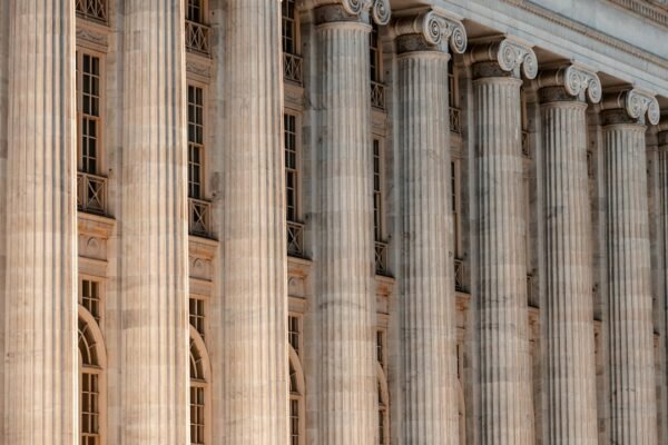 Court building architecture used as a general illustration for Supreme Court recruitment notices